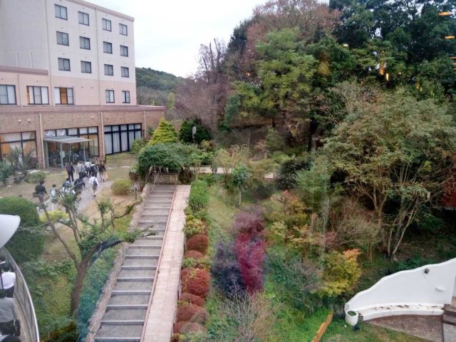 たくさんの人が来た!これから宴会始めるみたい。